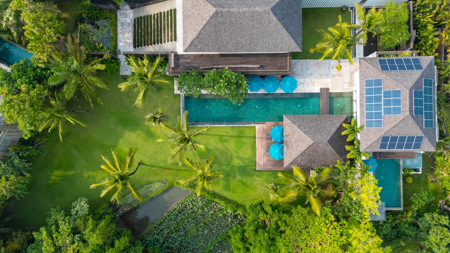 Bali yoga retreat with Aethera